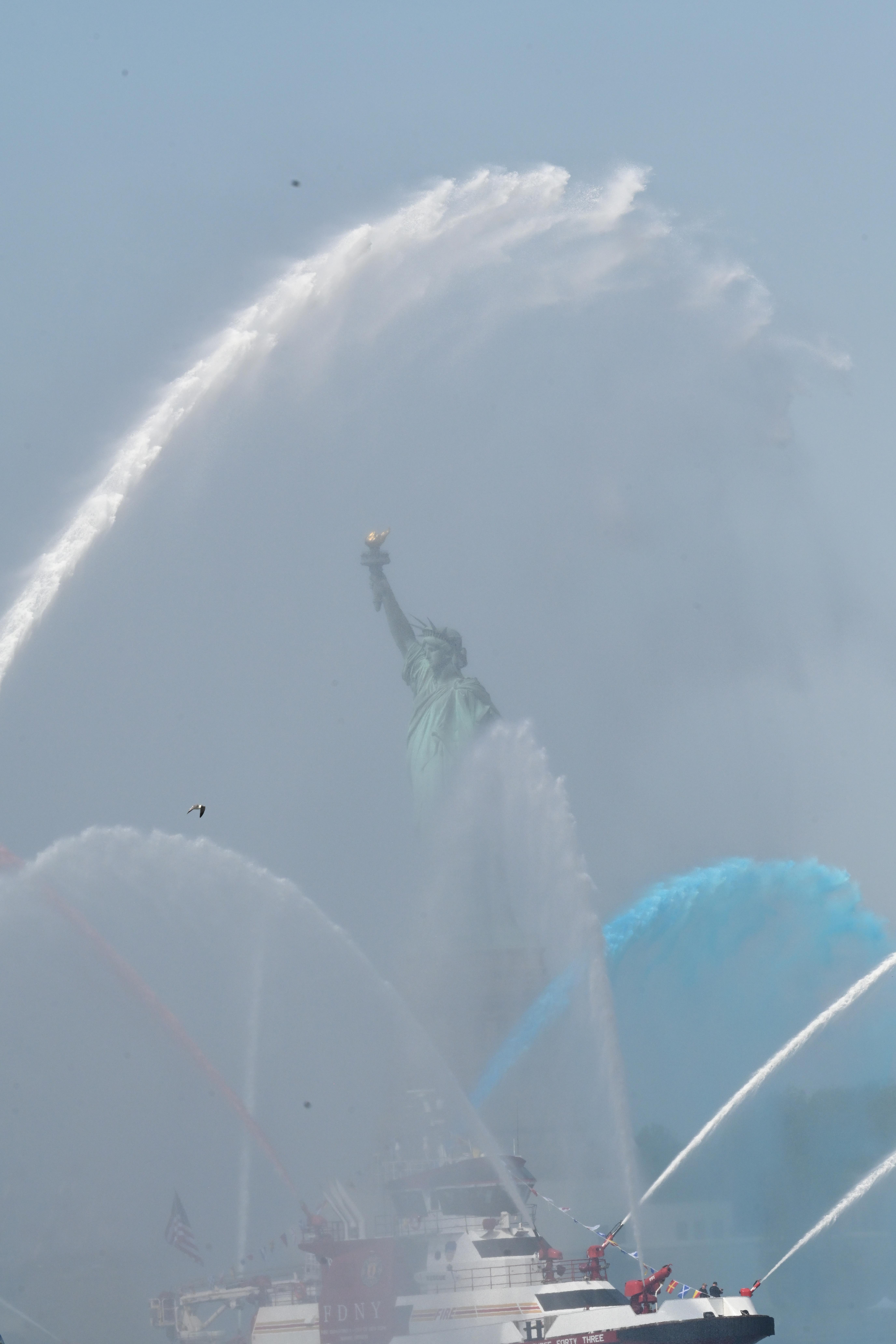 (NEW) The celebration of the 250th Anniversary of the birth of the United States of America. The United States officially launched its 250th anniversary celebrations this July 4, 2026, marking the historic event of the signing of the Declaration of Independence. Nationwide festivities—including parades, tall ship flotillas, and firework displays—took place, though events in Washington D.C. and along the East Coast were disrupted by severe heatwaves and thunderstorm threats. Nevertheless, the festivities were carried on successfully.
Photo Credits: Victor M. Matos/Thenews2.com